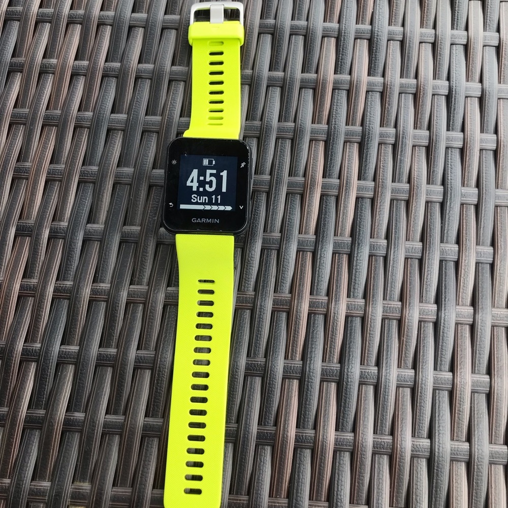 Garmin Forerunner 35 (refurbished) lime color
